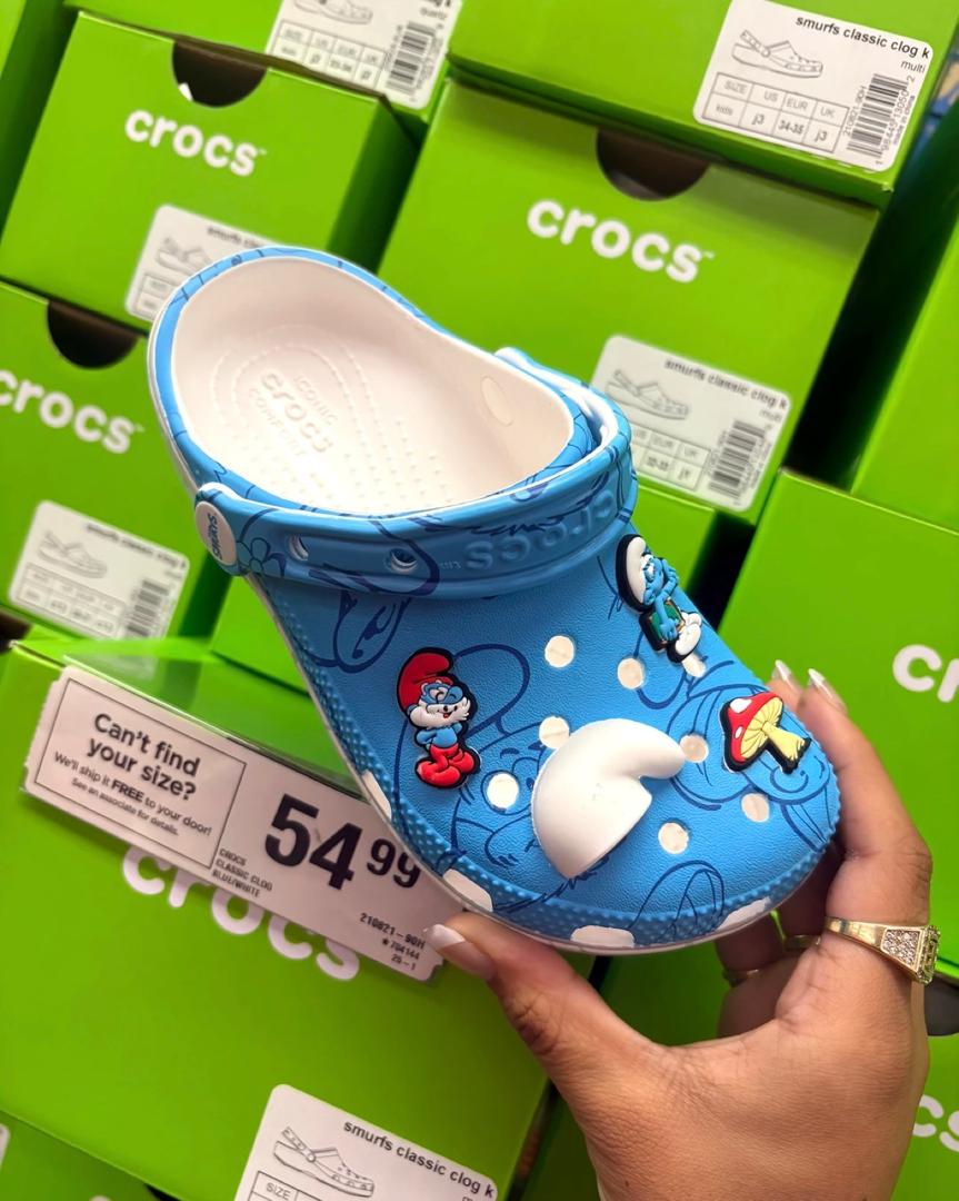 crocs-pallets-7.jpeg