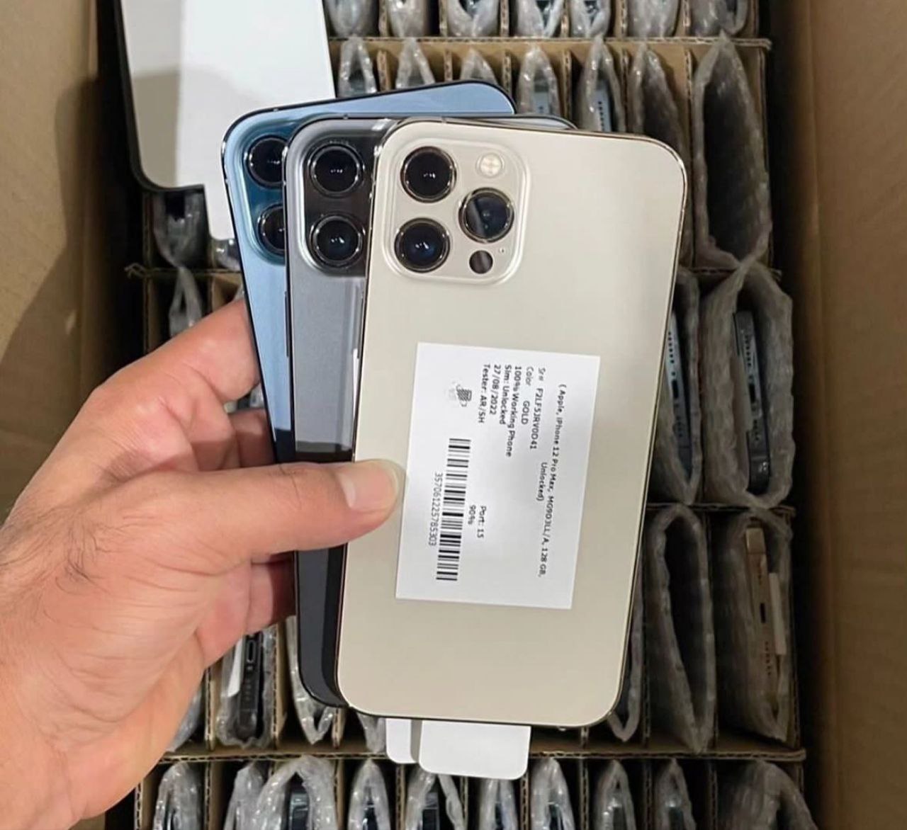 mixed-iphone-wholesale-pallet.jpg