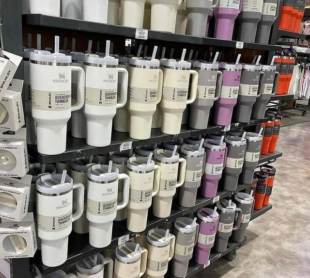 stanley-tumblers-wholesale-pallets-1.jpg