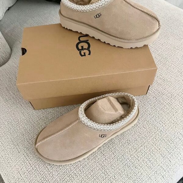 mixed UGG Shoes Pallet liquidation